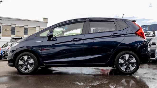 2018 Honda Fit Hybrid F, Push start, Reverse cam image 316172