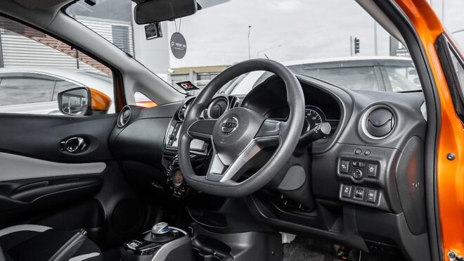 2017 Nissan Note e-power X image 314999