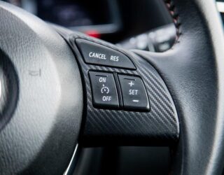 2014 Mazda Axela 20S Leather-PKG, Hybrid, Heated seats image 298107