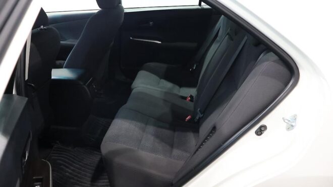 2013 Toyota Camry Hybrid G-Package, Cruise Control, Reverse Camera image 311797