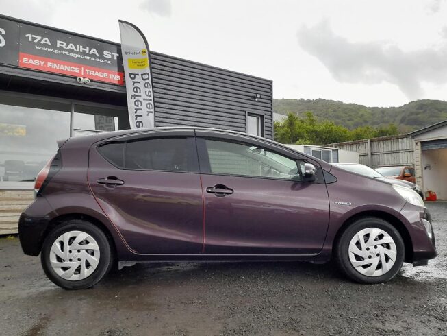 2015 Toyota Aqua Hybrid S Model, Push Start image 298856