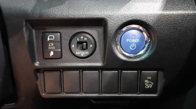 2014 Toyota Sai G Model with Cruise image 315748