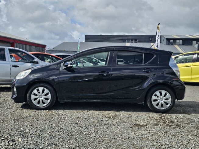 2012 Toyota Aqua S Model, Push Start, Reverse Camera image 299228