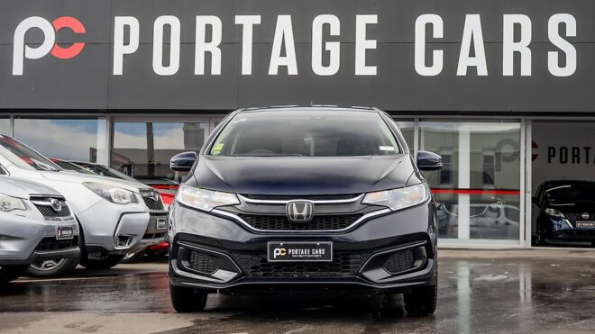 2018 Honda Fit Hybrid F, Push start, Reverse cam image 316171