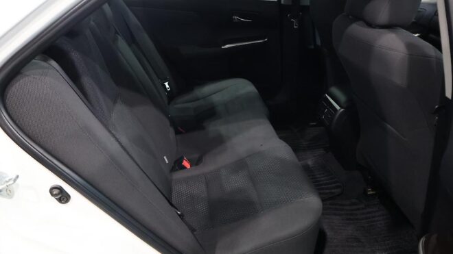 2013 Toyota Camry Hybrid G-Package, Cruise Control, Reverse Camera image 311798