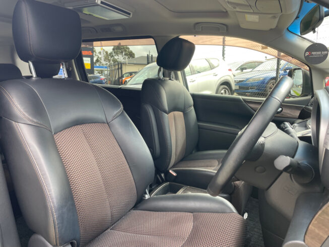 2012 Nissan Elgrand 250 Highway Star image 298773