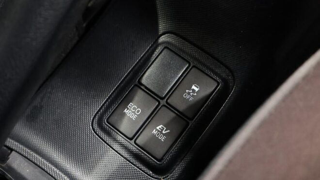 2014 Toyota Aqua G Model, Push Start, Reverse Camera, Cruise Control image 308419