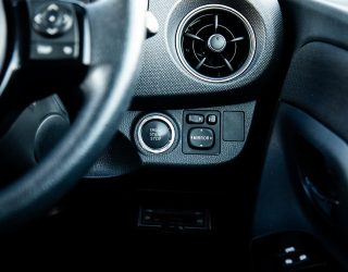 2016 Toyota Vitz U spec, Push Start,Reverse camera image 295717
