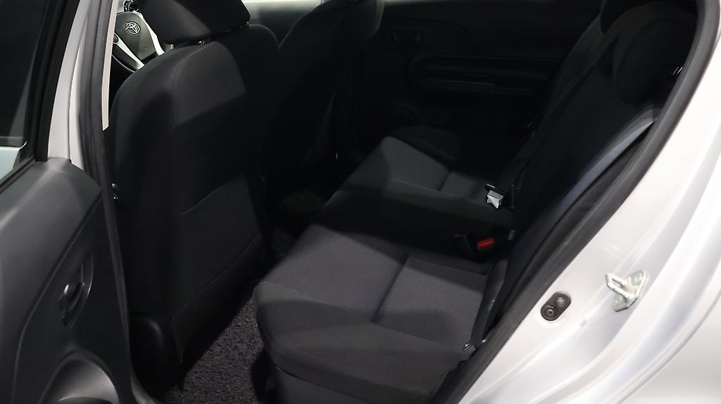 2015 Toyota Aqua S Model, Push Start, Reverse Camera image 319029