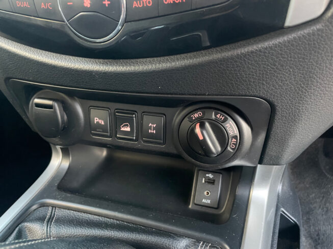 2015 Nissan Navara ST-X 2.3D 4WD image 298315