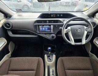 2012 Toyota Aqua G Model Push Start and Reversing Camera image 297936