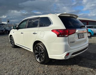 2016 Mitsubishi Outlander PHEV – High Spec – Low KMS image 296890