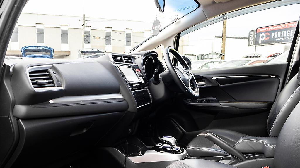 2014 Honda Fit Hybrid L-package image 312398