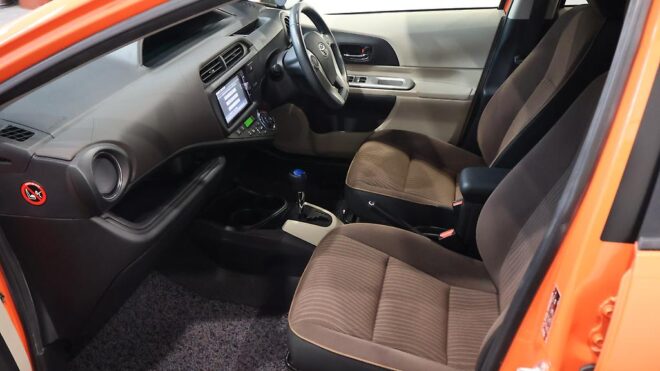 2012 Toyota Aqua Push Button Start – Alloy Wheels image 313352