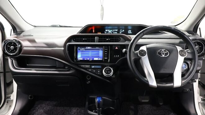 2014 Toyota Aqua G Model, Push Start, Reverse Camera, Cruise Control image 308411