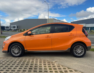 2015 Toyota Aqua X-Urban image 298556