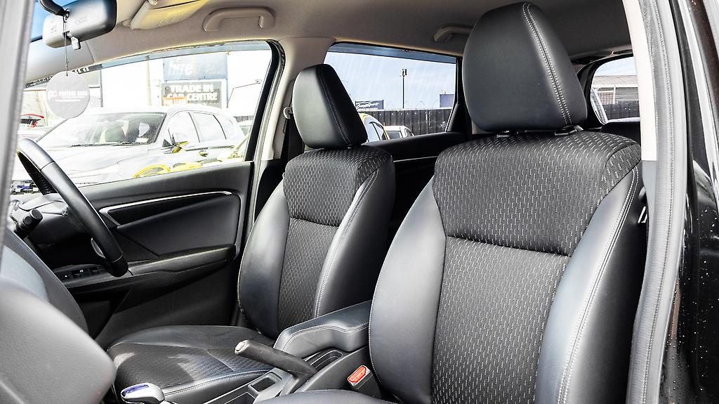 2014 Honda Fit Hybrid L-package image 312396