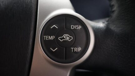 2012 Toyota Aqua Push Button Start – Alloy Wheels image 313358