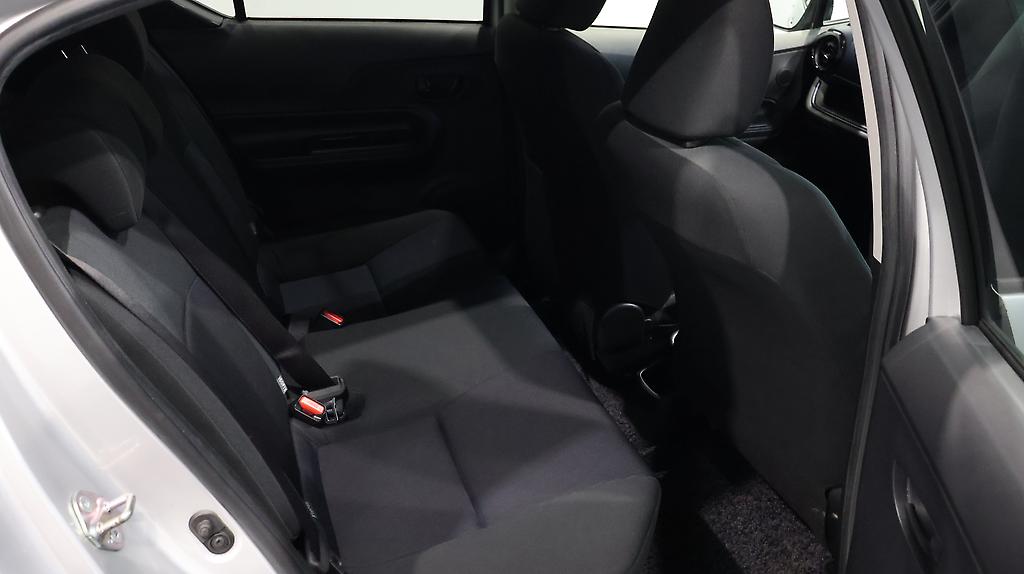 2015 Toyota Aqua S Model, Push Start, Reverse Camera image 319028