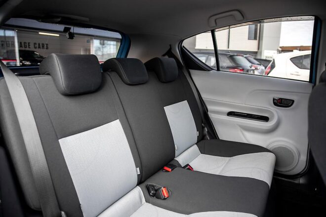 2012 Toyota Aqua S Model, Hybrid, Push start image 298144