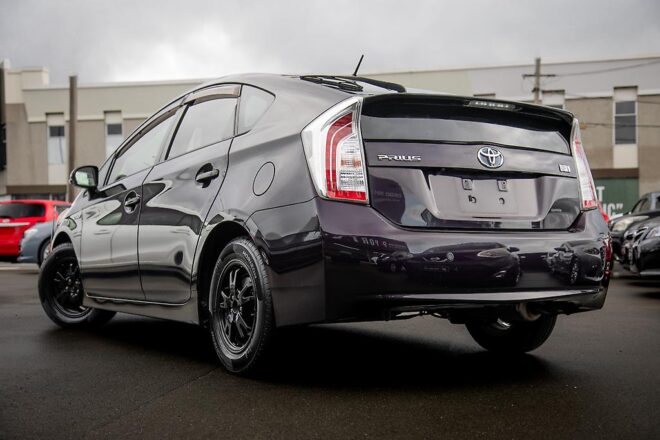 2013 Toyota Prius S model Hybrid, Push Start image 298160