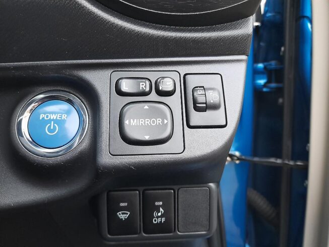 2012 Toyota Aqua G Model Push Start image 298817