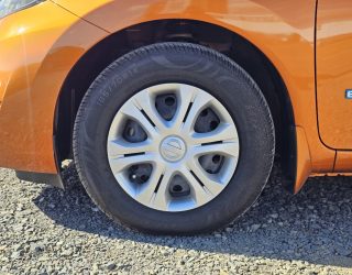 2017 Nissan Note e-power X image 296900