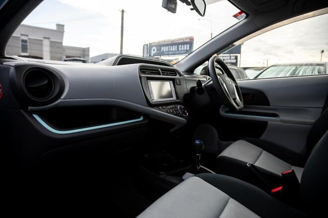 2012 Toyota Aqua S Model, Hybrid, Push start image 298153