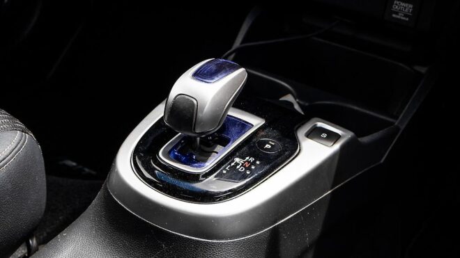 2014 Honda Fit Hybrid L-package image 312390