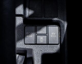 2013 Toyota Corolla Fielder S Model – Push Button Start image 306551