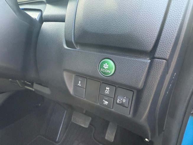 2014 Honda Fit Hybrid F Package image 295790