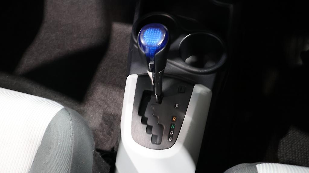 2013 Toyota Aqua S Model. Low KMS Push Button Start image 313636