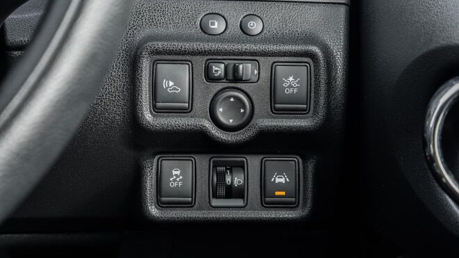 2017 Nissan Note e-power X image 315000