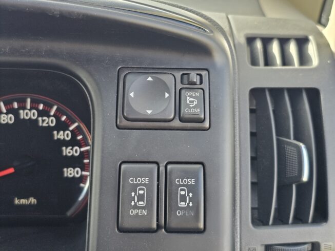 2010 Nissan Serena Highway Star image 299193