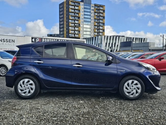2018 Toyota Aqua Hybrid S Style image 296110