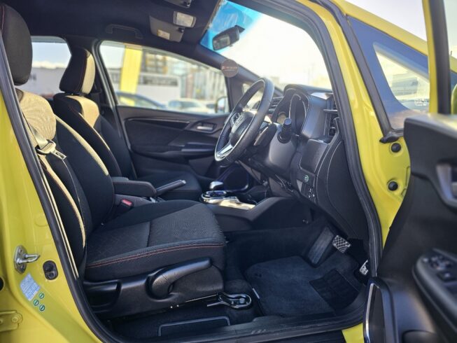 2013 Honda Fit L-package Hybrid image 298222