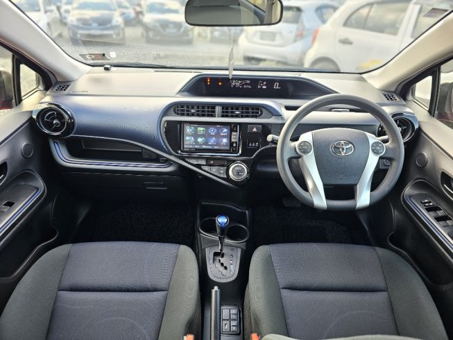 2016 Toyota Aqua Stand out in Pink!! image 297025