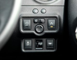 2014 Nissan Note Aero Style Emergency Barke Package image 294824