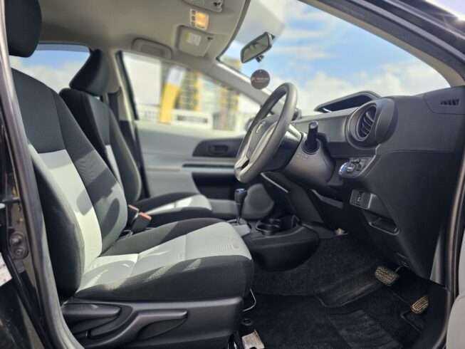 2012 Toyota Aqua S Model, Push Start, Reverse Camera image 299229