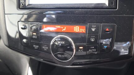 2012 Nissan Serena Highway Star Hybrid image 321985