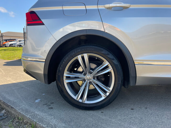 2019 Volkswagen Tiguan TSI R-LINE 2WD 110kW image 298688