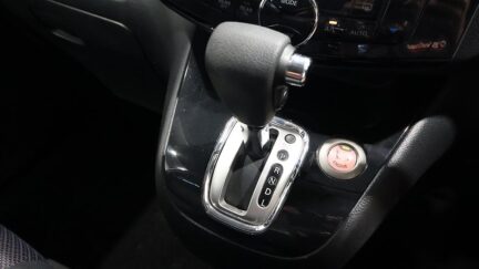 2012 Nissan Serena Highway Star Hybrid image 321986