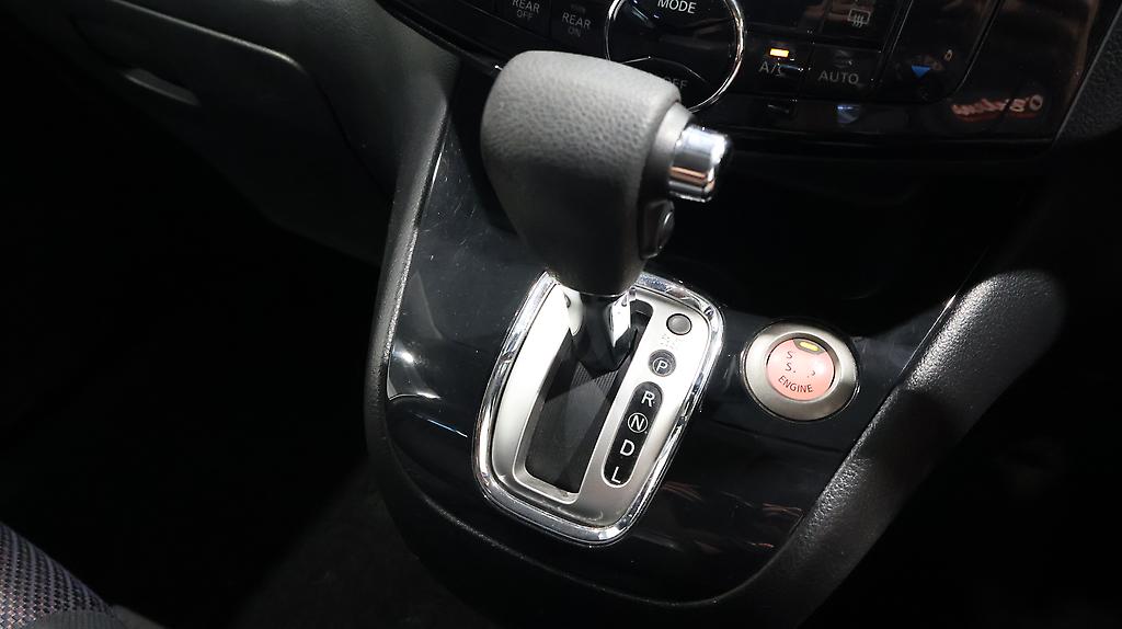 2012 Nissan Serena Highway Star Hybrid image 321986