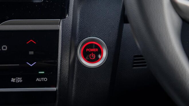 2018 Honda Fit Hybrid F, Push start, Reverse cam image 316182