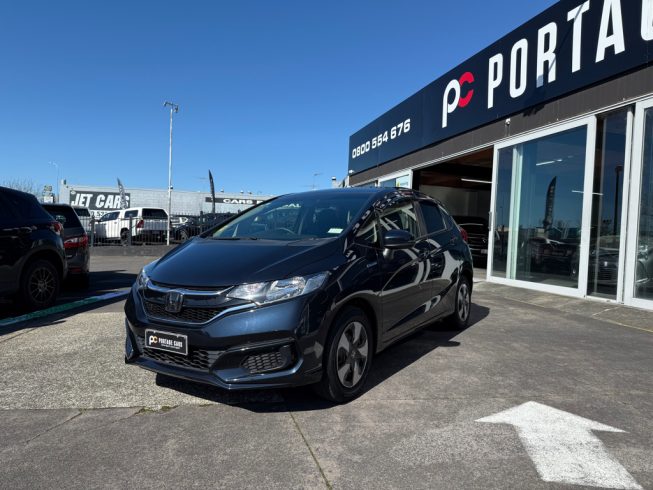 2018 Honda Fit Hybrid F image 297743