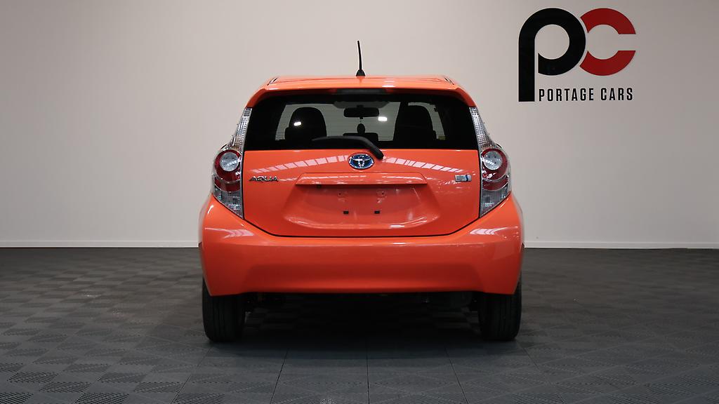 2012 Toyota Aqua Push Button Start – Alloy Wheels image 313349