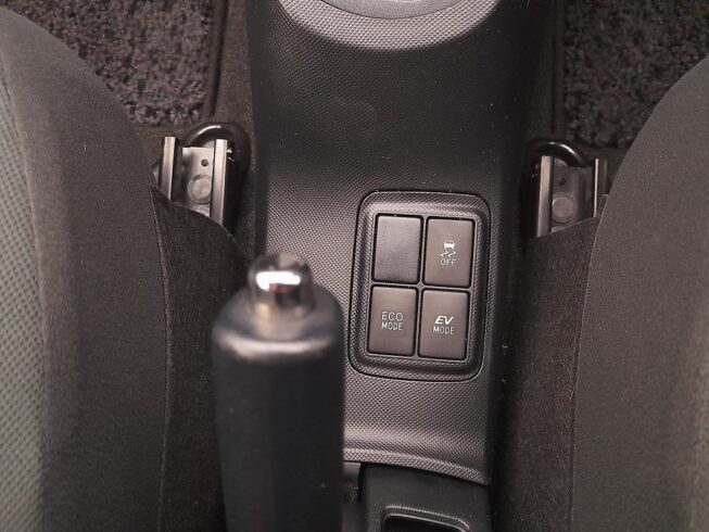 2015 Toyota Aqua S Model, Push Start, Reverse Camera image 298835