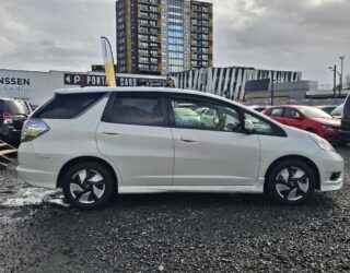 2012 Honda Fit SHUTTLE Hybrid image 299207