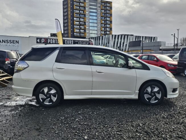 2012 Honda Fit SHUTTLE Hybrid image 299207