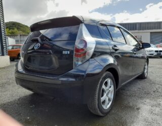 2015 Toyota Aqua Hybrid S Model, Push Start image 298061